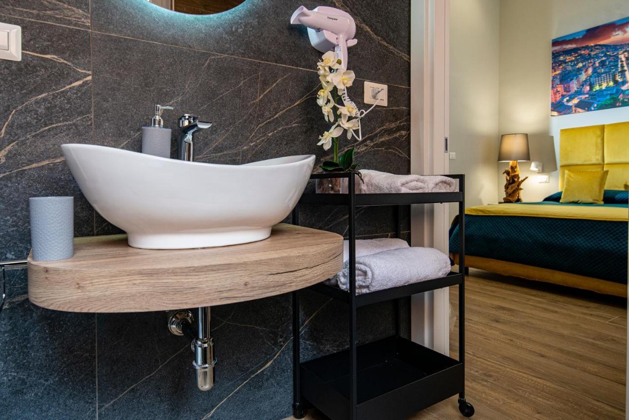 Vivi A Napoli Bed & Breakfast ภายนอก รูปภาพ